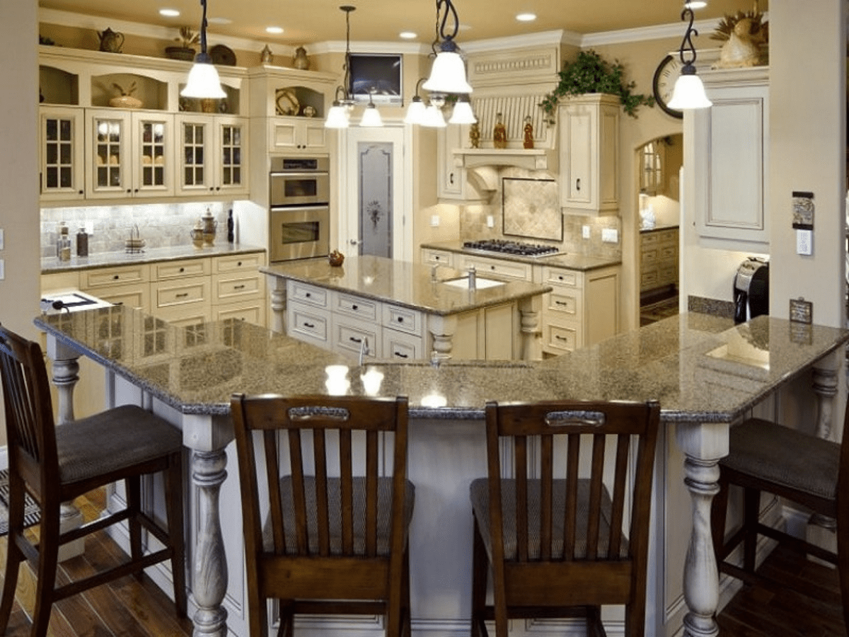 g shaped peninsula kitchen