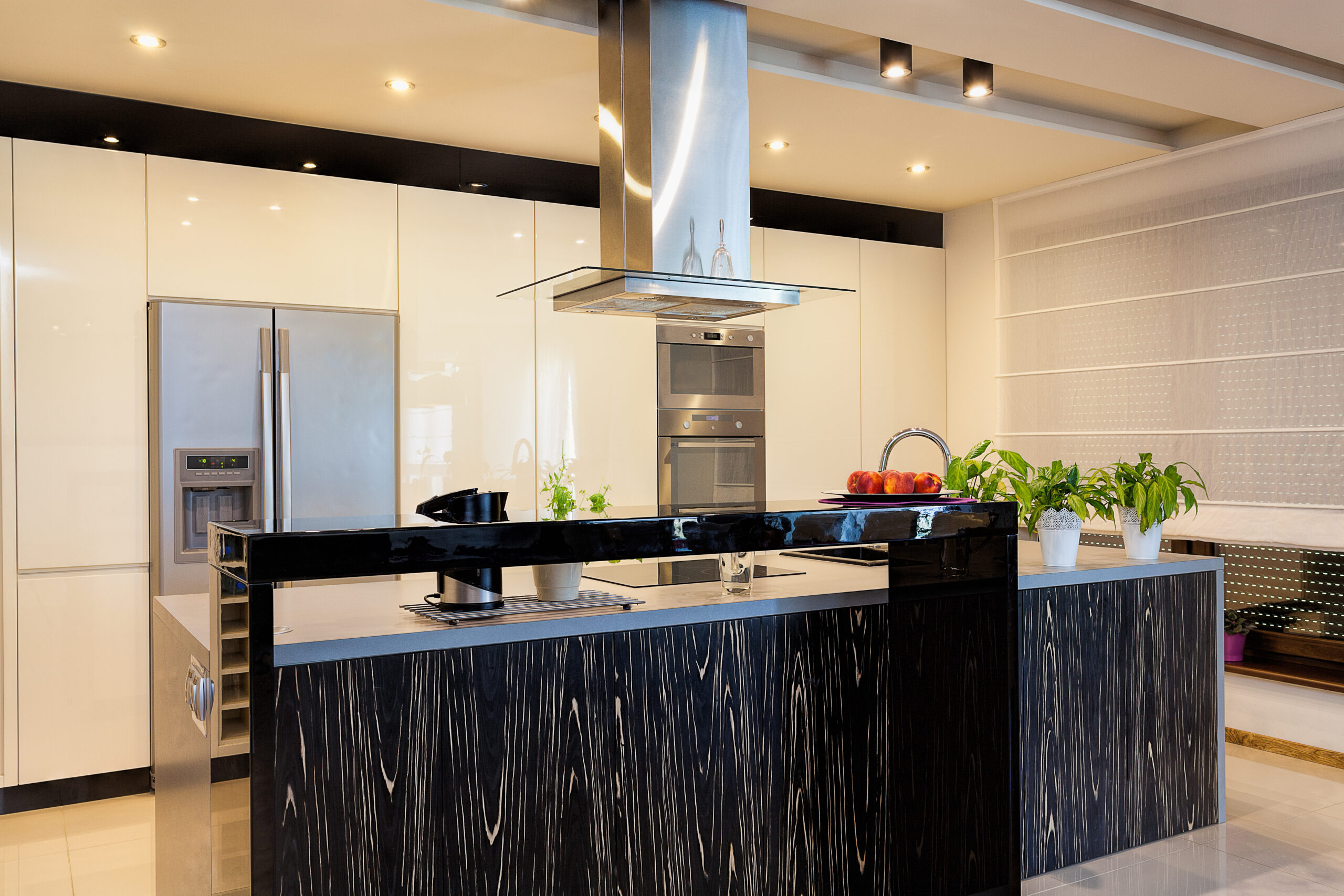 Black Counter With Natural Marble In Kitchen