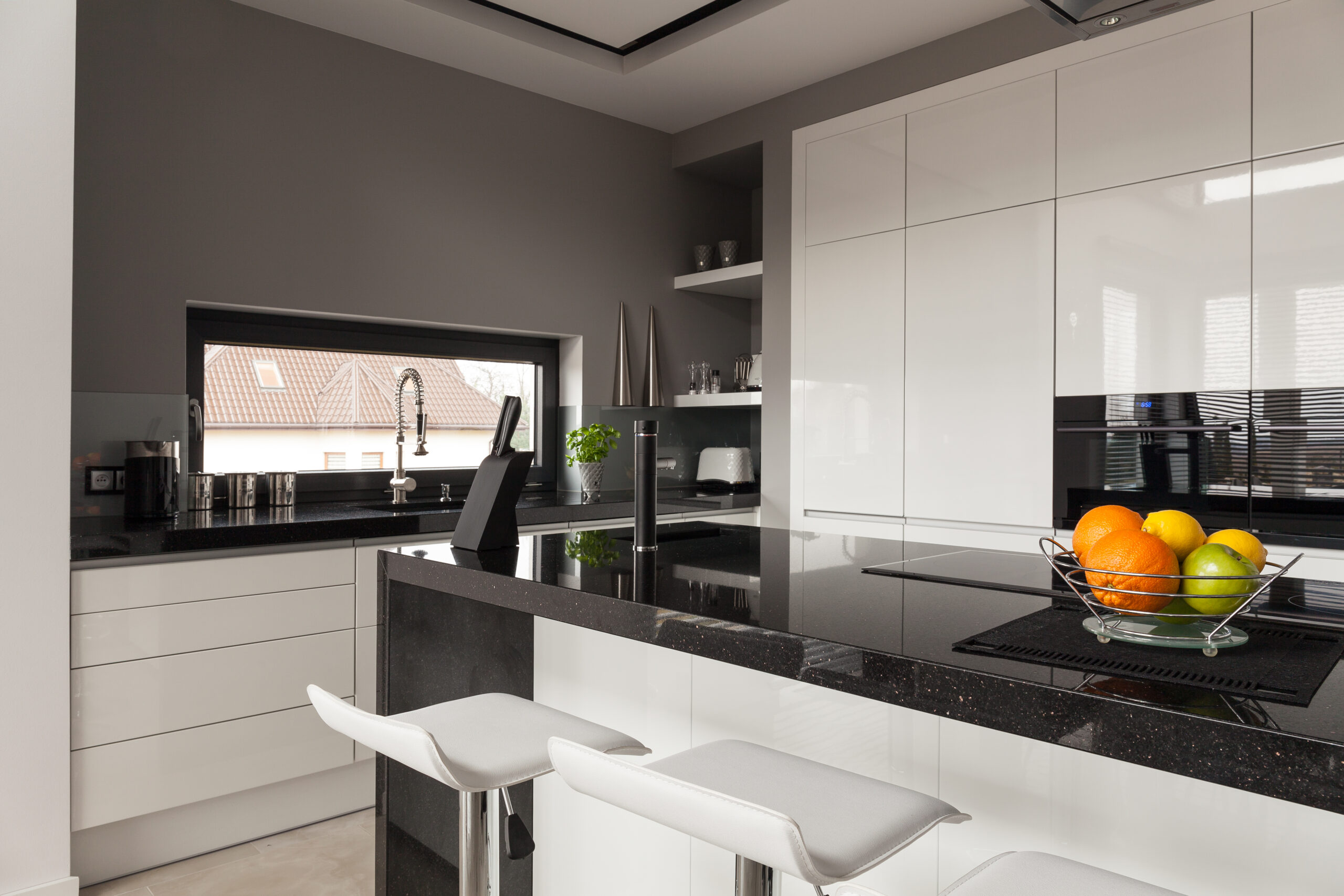 Picture Of Black And White Kitchen Design