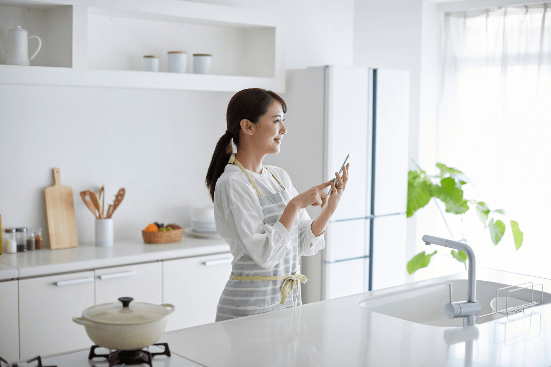 Smart Cabinets For Smart Homes, smart cabinets for kitchens, kitchen cabinets, modern kitchen cabinets